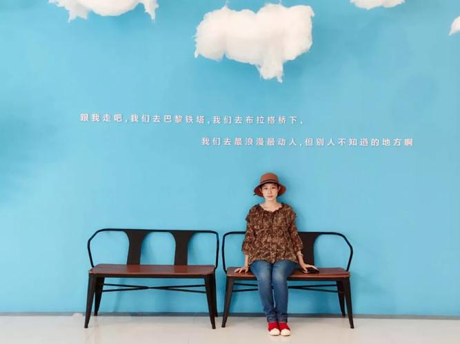 美得令呼和浩特人尖叫的网红墙都在这儿了!越往后看越