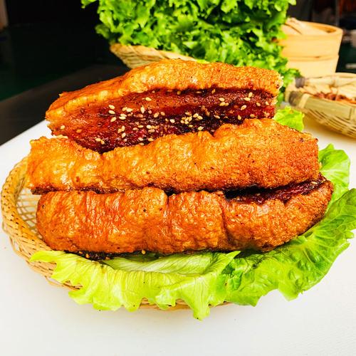 网红脆皮五花肉烤肉重庆特产蜜汁酱排骨抖音美食休闲零食小吃油渣