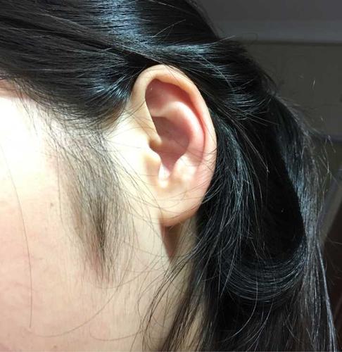 女生鬓角头发多且浓厚是一种怎么样的体验?