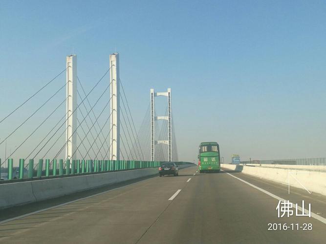 路过佛山地区的九江大桥.