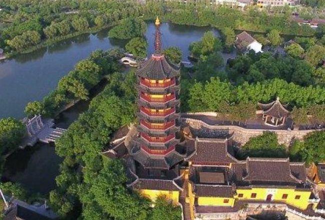 白蛇传中的金山寺历史上真的有这座寺庙它就在镇江金山上