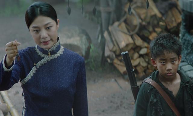 评分8,热播第2,《水怪2黑木林》一上映就是国产惊悚片的天花板