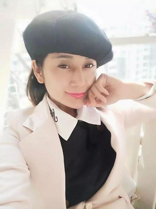 唐果,惠州广播电台主持人.一名生活工