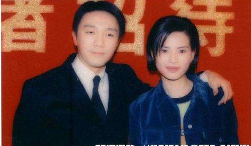 李若彤与古天乐陈浩民合影引回忆杀,其实她和周星驰的合作更惊艳