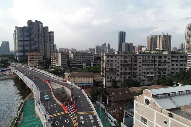 刚刚,广州海珠区回应"桥中房"事件:将继续保持与业主