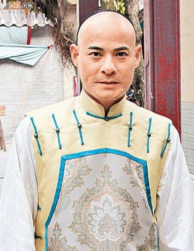 万绮雯黄智贤争认后辈 首次接演古装打戏很兴奋