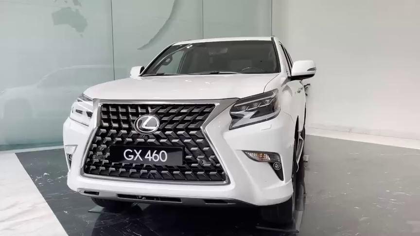 新车到店,实拍2022款雷克萨斯gx460,太帅气了,给个不买的理由