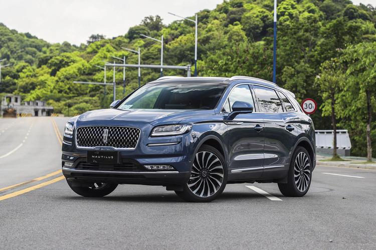 一线和二线差在哪儿?豪华中型suv四车小横评