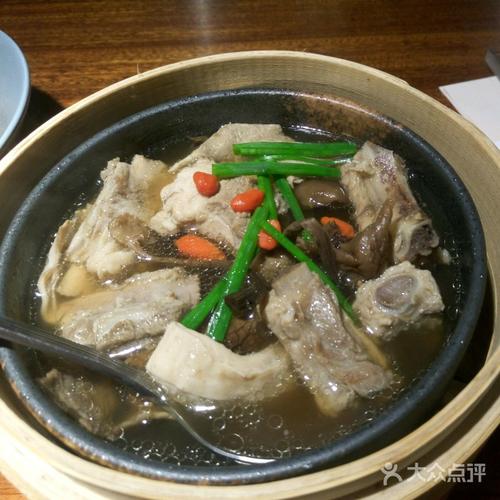 茶树菇猪肚排骨汤
