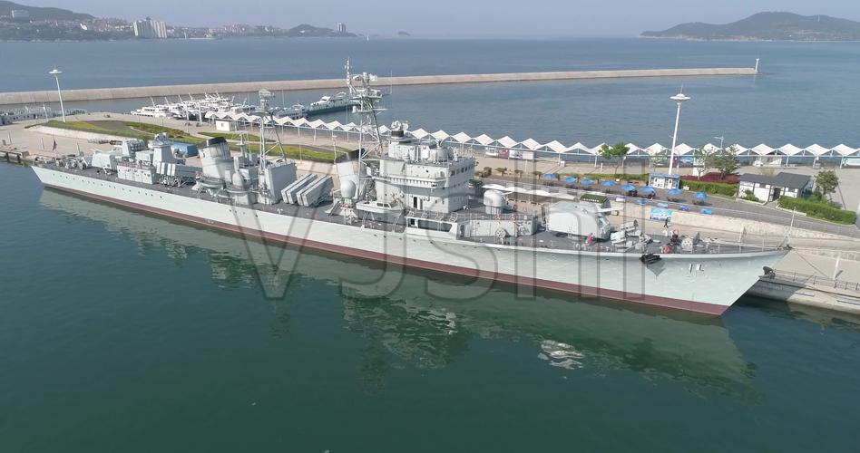 海军大连号导弹驱逐舰