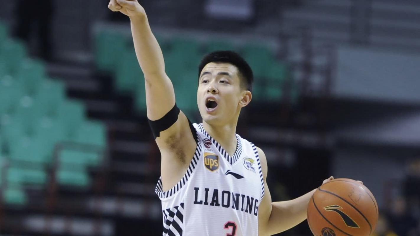 赵继伟三次浇灭浙江反扑!辽篮首战大比分拿下浙江