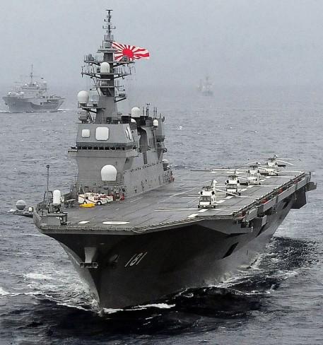 长195米,型宽32米,标准排水量13500吨,满载排水量18000吨,编制322人