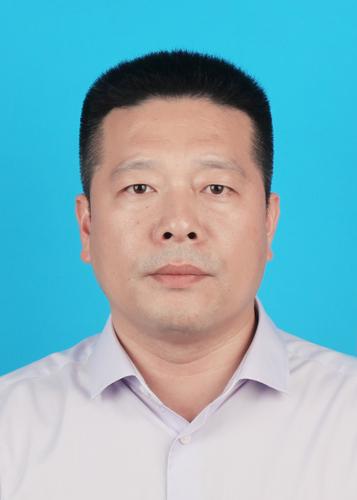 曾任瑞安市委老干部局副局长,局务会议成员,瑞安市曹村镇党委书记
