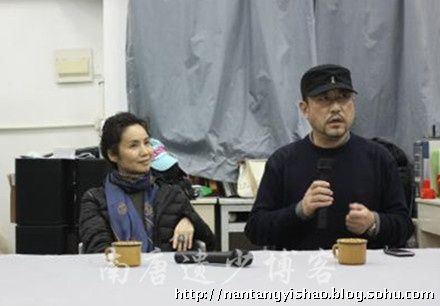 曝央视52岁女主播徐俐的两次婚史