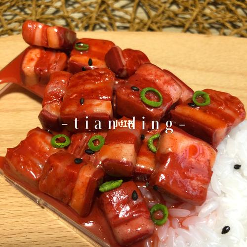 粘土红烧肉手机壳_红烧肉_粘土_手机壳_兴趣爱好_手工
