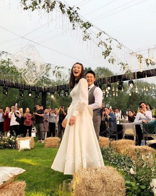 惠若琪与杨臻博大婚,四大女运动员助阵伴娘,现场充满