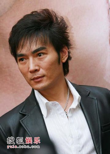 一夜同房十年等待 焦恩俊再续前缘携手前经纪人