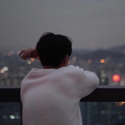 忧伤的背影头像