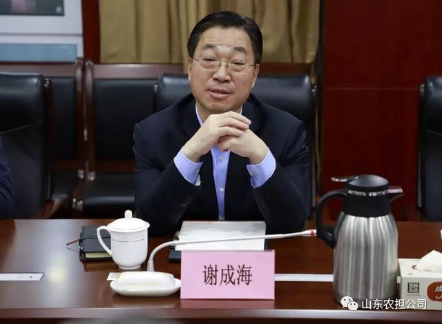 泗水县委书记谢成海一行到公司对接工作
