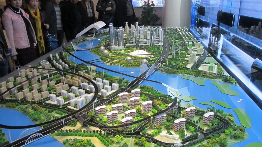 汉南区国土规划局组织干部参观学习武汉规划展览馆