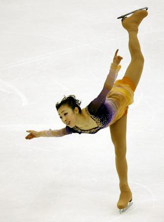 图文:花样滑冰女子单人滑 日本亚军村主章之
