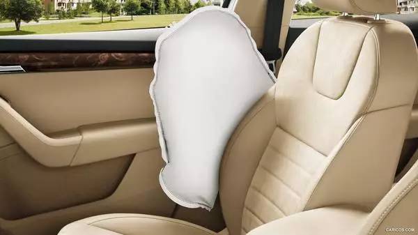 真皮座椅的车,到底该不该加座套?