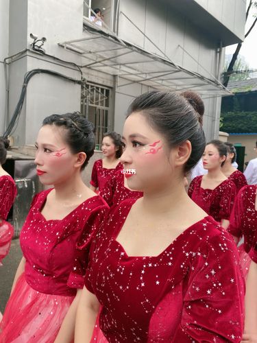 舞台妆,合唱妆容,跳舞妆_合唱_舞蹈_妆容_美妆_彩妆