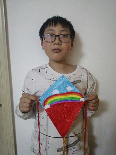 我的风筝我的梦——五年级美术课风筝作品展示