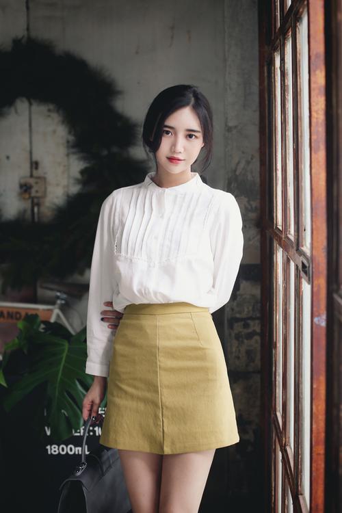尤物女神性感巨乳翘臀气质风情诱惑写真图片