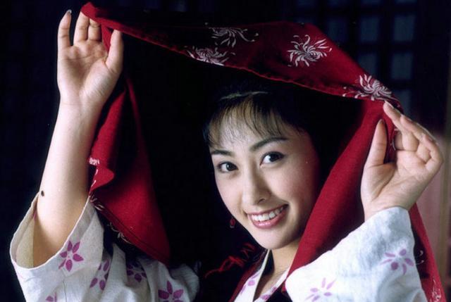 《英雄本色》五反派现状,大哥成娶娇妻,其中还有关之琳的父亲!