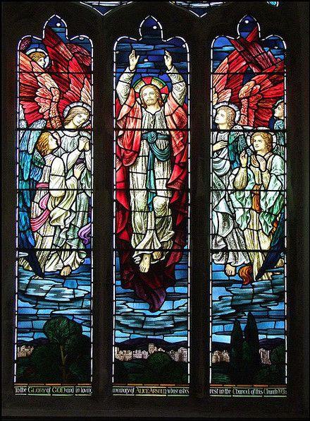 哥特式教堂彩绘玻璃丨神话般的色彩#晚安