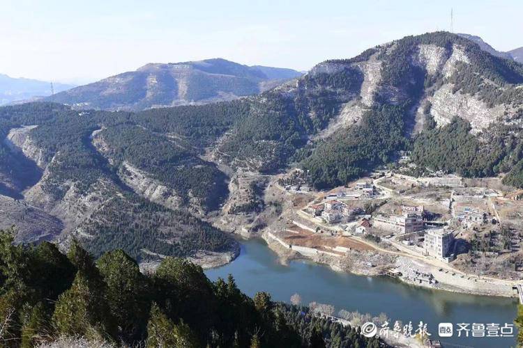 攀登回龙山,观冬日美景_济南_春兰_龙山