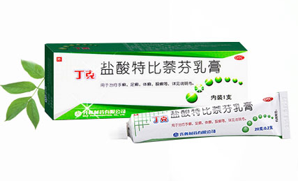 答:股癣的主要表现是可以在大腿内侧的皮肤上出现一些很常见的小红