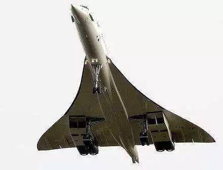 双三角翼——歼7e战斗机