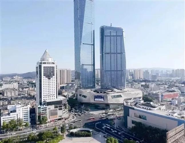 如今的大市口△图为1978年镇江火车站建成投入使用.