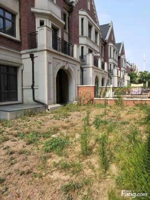 红石原著位置带一亩地五层别墅 有钥匙 随时看房