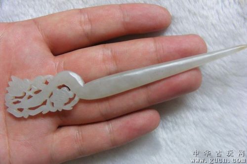 和田玉雕花玉簪子