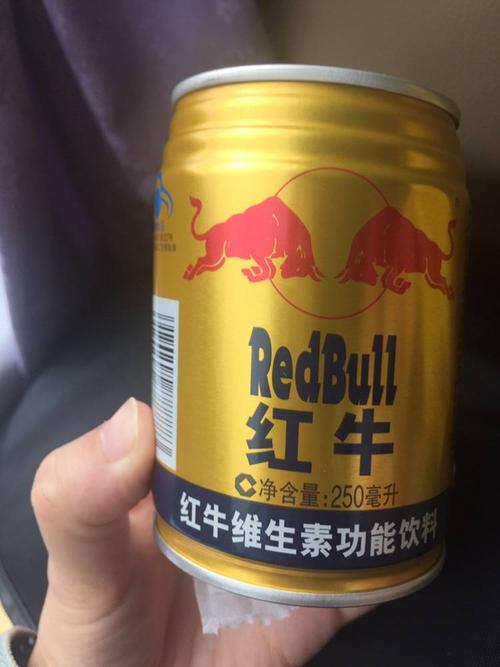 困了累了喝红牛,经常给各种水和饮料做广告