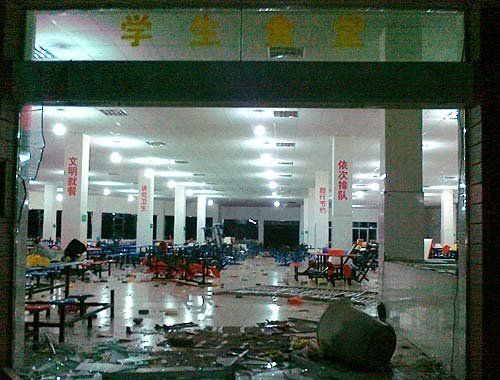 让90后今砸食堂明或砸房价 合理定价才是王道