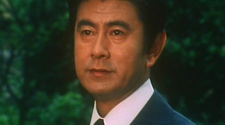 宇津井健