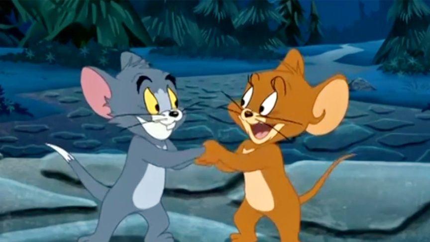 猫和老鼠:汤姆被老巫婆变成了小老鼠,好可爱,和杰瑞成朋友了