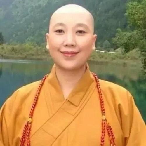 毕业后曾从事于豫剧演出,1997年皈依佛门,法号"昌圣".