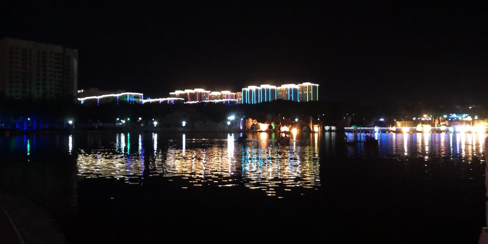 石河子夜景,玛纳斯小李庄.