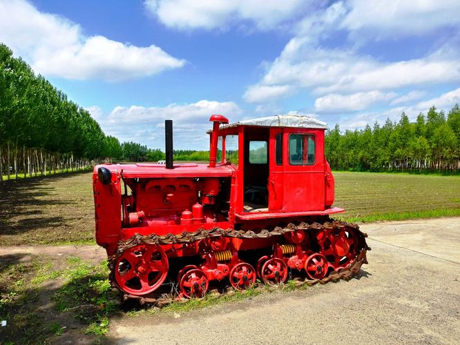 东方红54链轨拖拉机