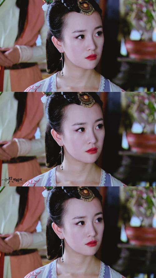 看了热搜感慨,张檬在古剑奇谭里面真的超美啊,现在真的大不.