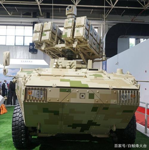 把红箭-10反坦克导弹搬上轮式底盘,目前只是外贸产品,不过应该很快