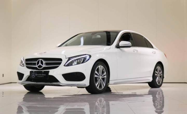 奔驰c级 c200l 2.0t 运动型 白色 手自一体