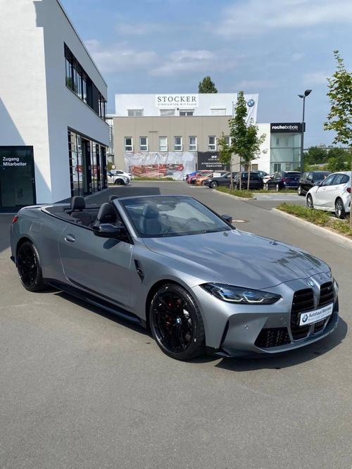 全新宝马m4敞篷车到店,摩天灰车漆喜欢吗?