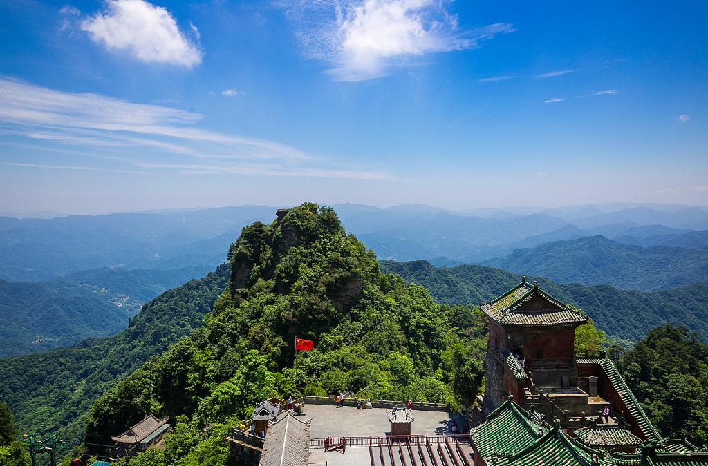 武当山景区恢复开放,风光无限