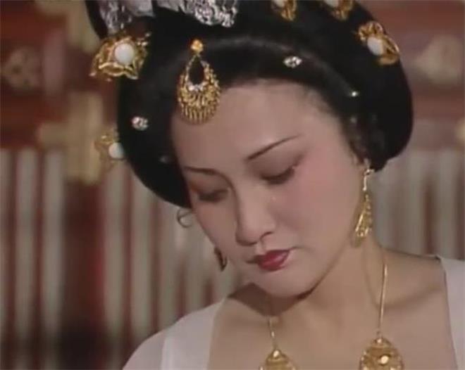 林芳兵25年前还原杨贵妃:增肥30斤,化妆造型堪称"国宝级"